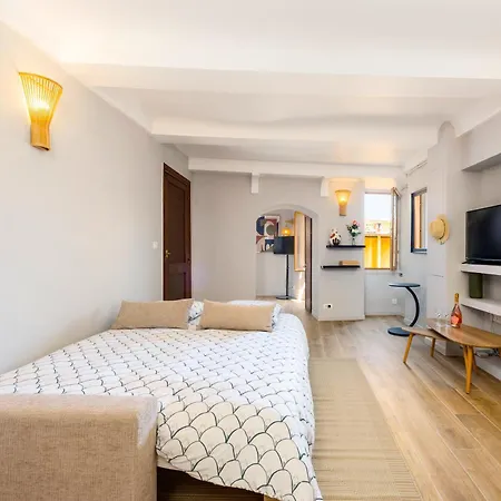 Апартаменти Vieux Chateau Ii - Agreable 2 Pieces - Vue - Vieille *