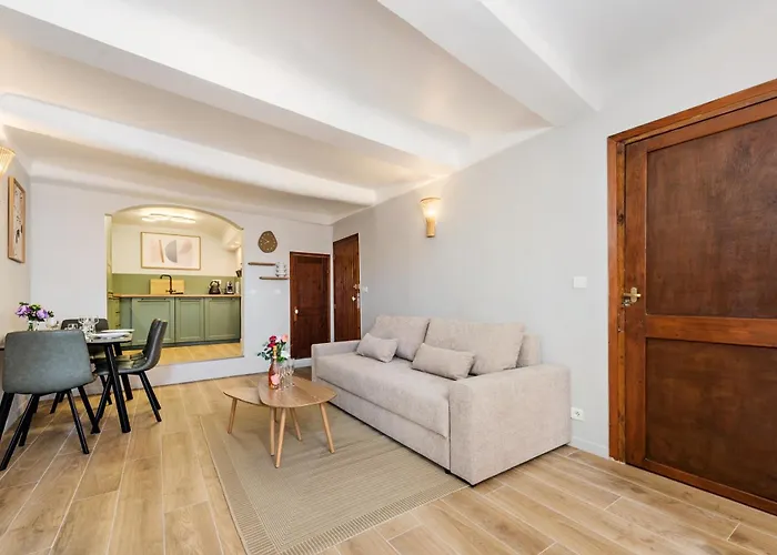 Vieux Chateau Ii - Agreable 2 Pieces - Vue - Vieille *