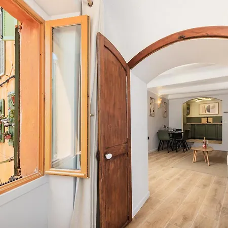 Vieux Chateau Ii - Agreable 2 Pieces - Vue - Vieille 아파트 *