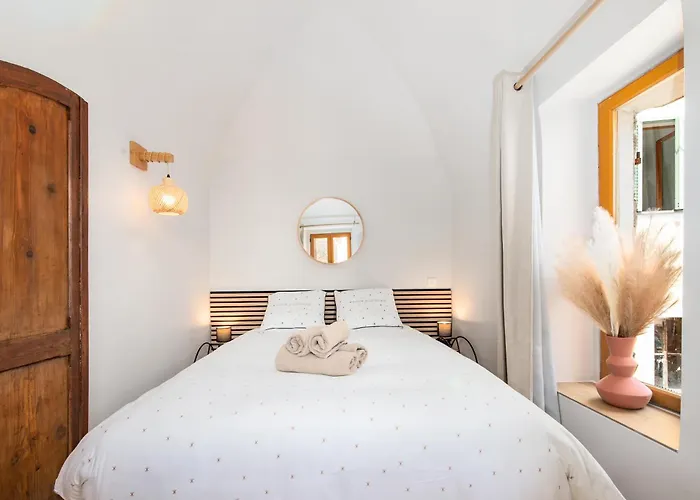 Vieux Chateau Ii - 2 Pièces - Vue - Vieille