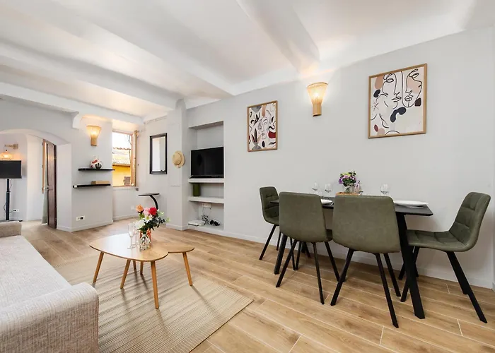 Vieux Chateau Ii - Agreable 2 Pieces - Vue - Vieille Μεντόν