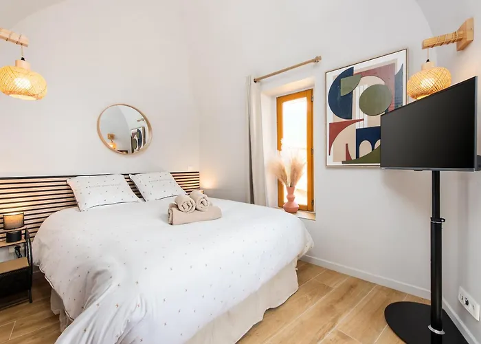 Vieux Chateau Ii - Agreable 2 Pieces - Vue - Vieille Daire *