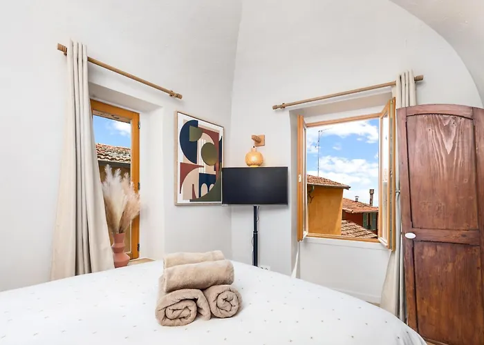 Vieux Chateau Ii - Agreable 2 Pieces - Vue - Vieille Διαμέρισμα Μεντόν